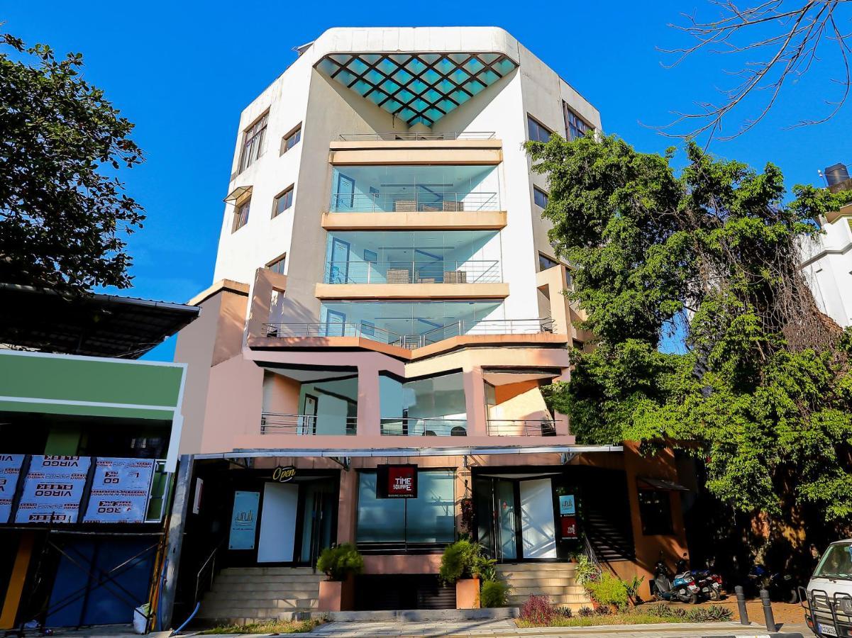Treebo Trend Time Square Marine Drive Hotel Kochi ภายนอก รูปภาพ