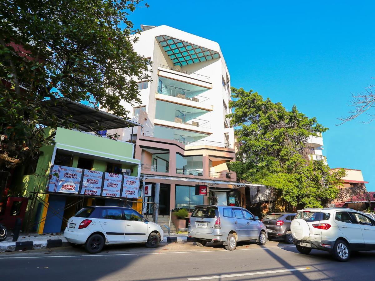 Treebo Trend Time Square Marine Drive Hotel Kochi ภายนอก รูปภาพ